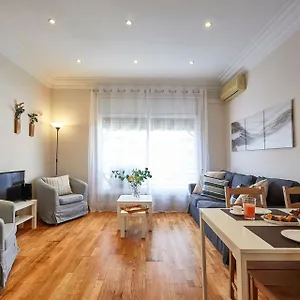 Apartamento Bbarcelona Gaudi Avenue Flat