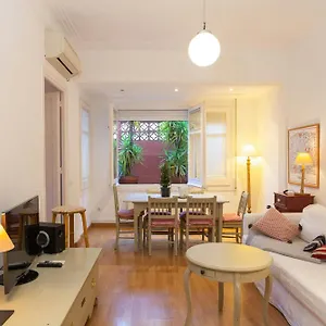 Apartamento Filmoteca Sarria 1- Wifi Quiet Bright Comfi