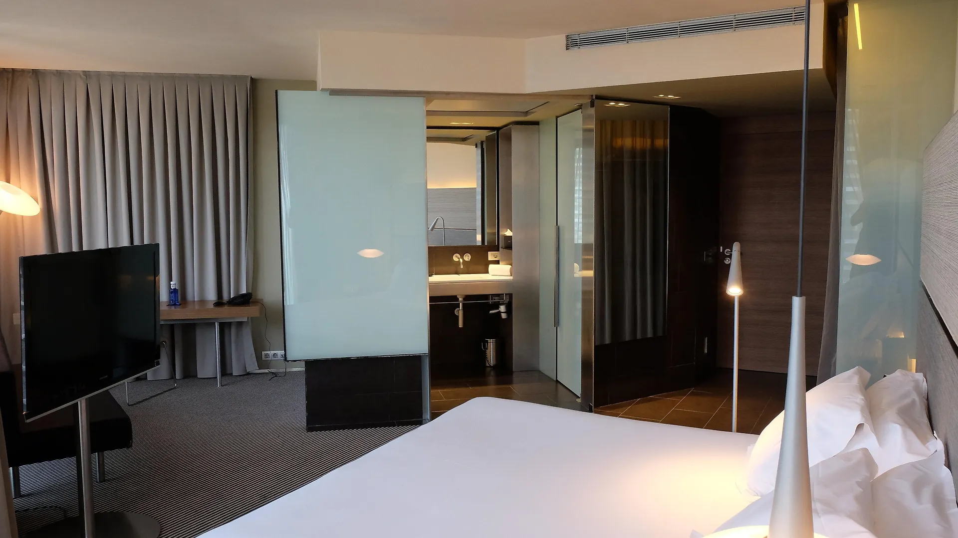 B Hotel Barcelona 3*,