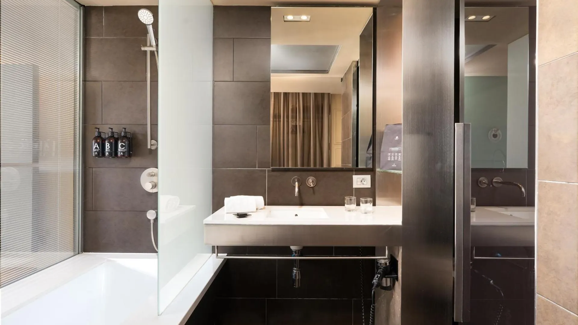 B Hotel Barcelona Spain