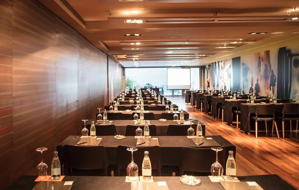 B Hotel Barcelona 3*,